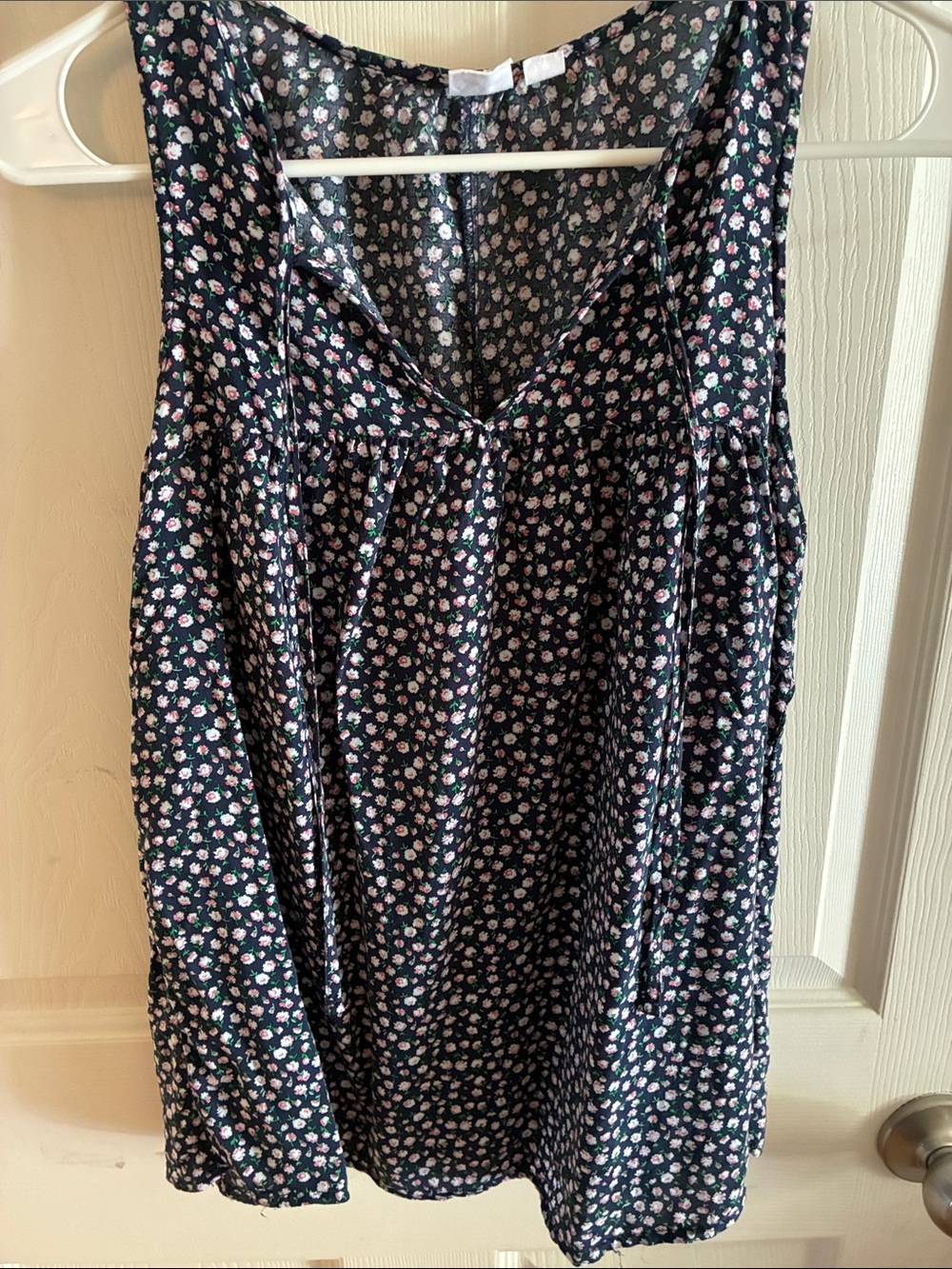 Gap XS floral top